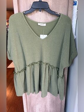 Jolie Olive Green V-Neck Ribbed Peplum Tunic, NWT